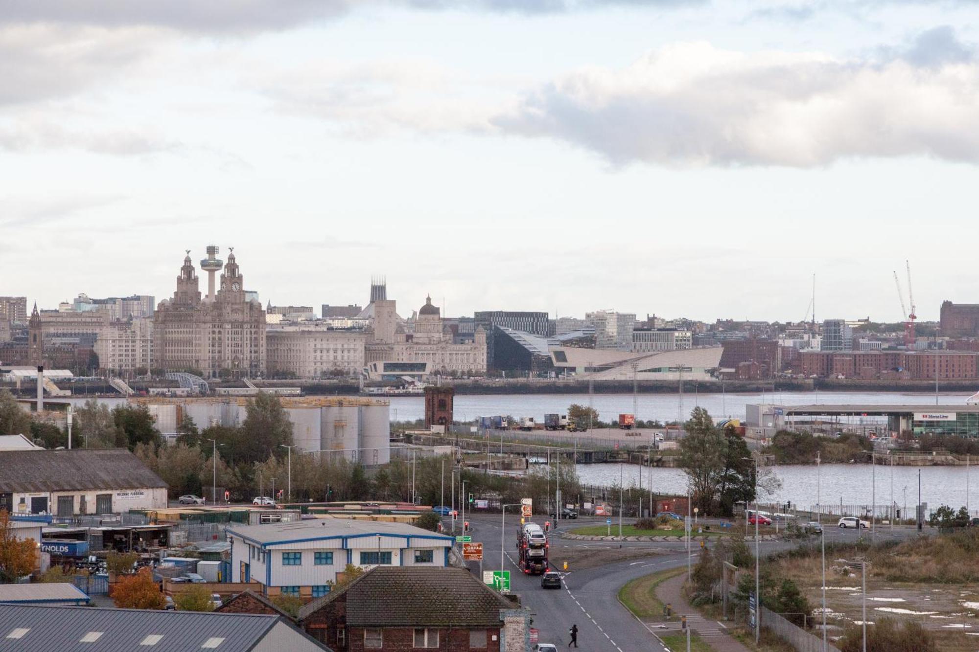 Weekly & Monthly Stays In Penthouse For Contractors Or Leisure Single Or Superking Beds Available Birkenhead Exterior foto